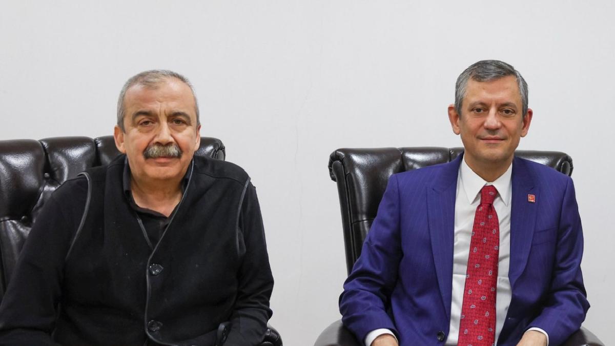 Özgür Özel’den Sırrı Süreyya Önder için taziye mesajı