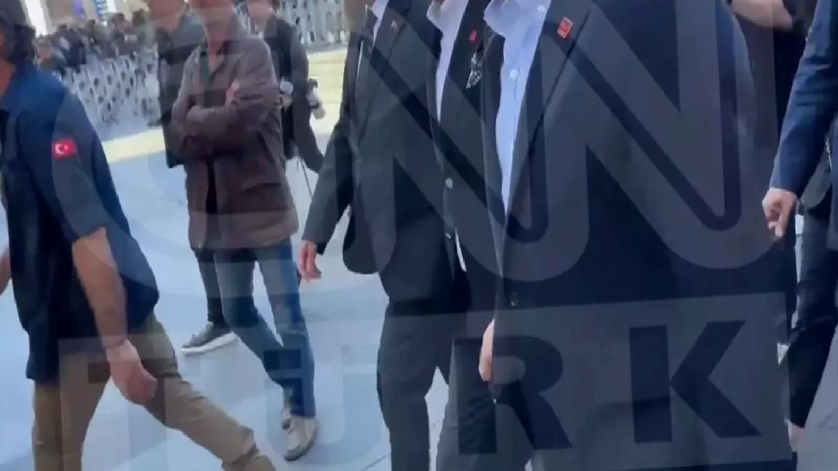 Özgür Özel’e Saldırı Anları Görüntülendi