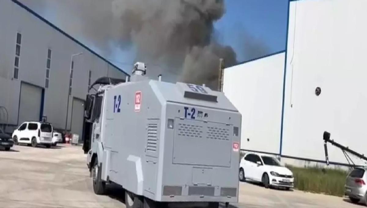 Özpar Kauçuk Fabrikasında Yangın Kontrol Altında