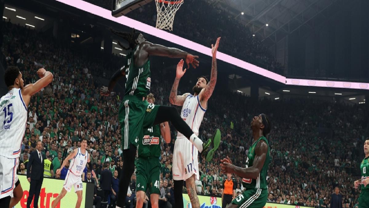 Panathinaikos son maçta Anadolu Efes’i yıktı