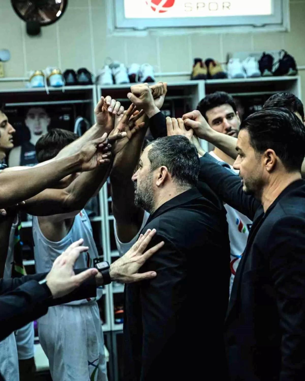 Petkimspor Yalovaspor’a Konuk Oluyor