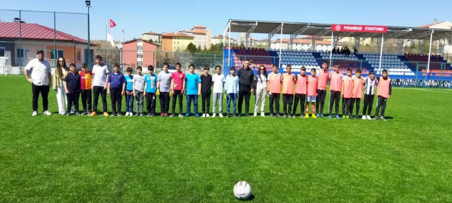 Pınarbaşı Okul Spor Turnuvasında Final Heyecanı