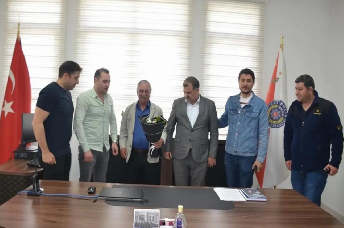 Polis, Kalp Krizi Geçiren Patiyeye Yardım Etti
