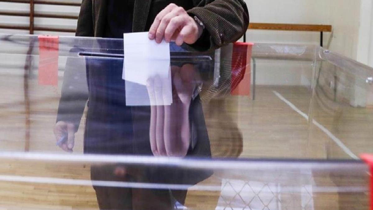 Polonya’da halk, cumhurbaşkanı seçimi için yarın sandık başında