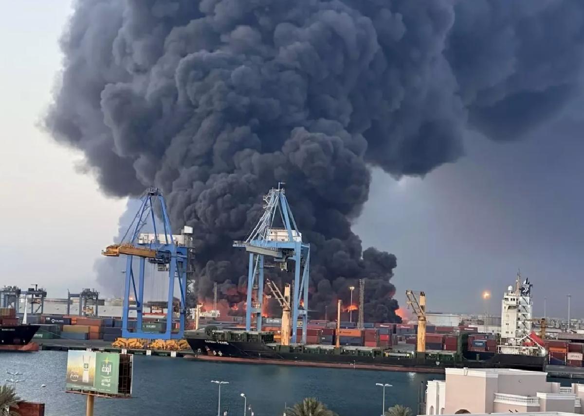 Port Sudan’da Patlamalar ve Yangınlar