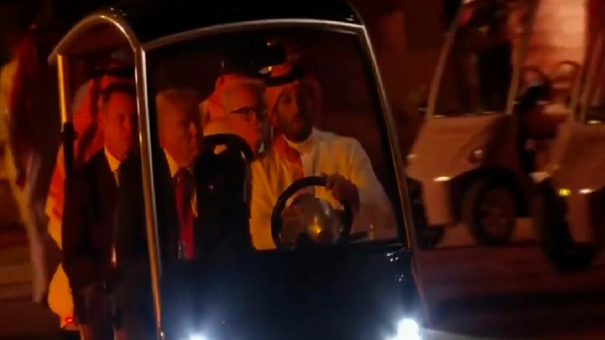 Prens Selman, konuğu Donald Trump’ı golf arabasıyla yemeğe götürdü