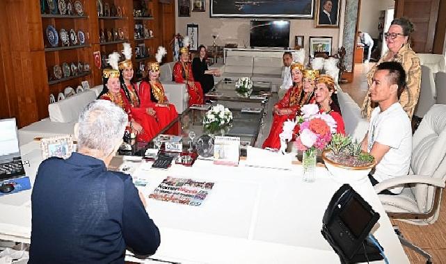 Raykhon Dans Grubu’ndan Başkan Topaloğlu’na ziyaret