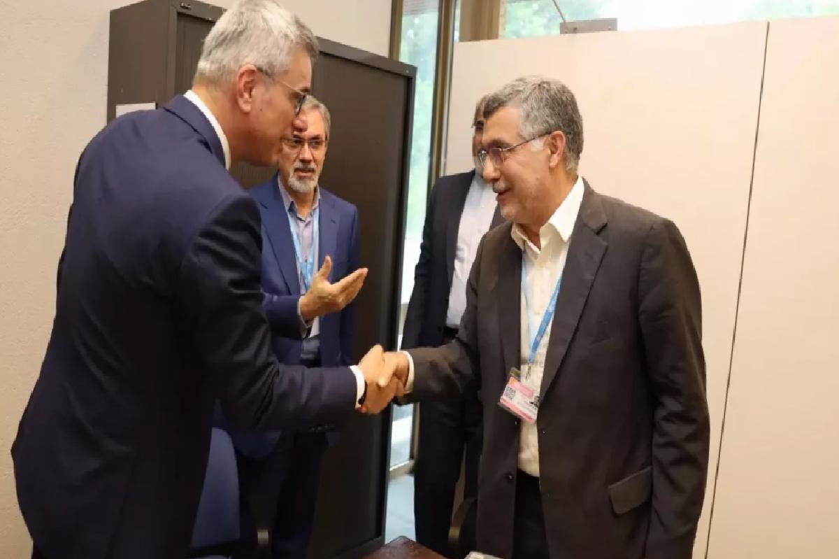 Sağlık Bakanı Cenevre’de İranlı Mevkidaşıyla Görüştü