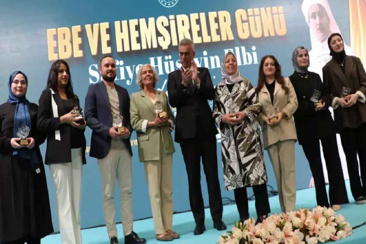 Sağlık Bakanı’ndan Doğal Doğum Kampanyası