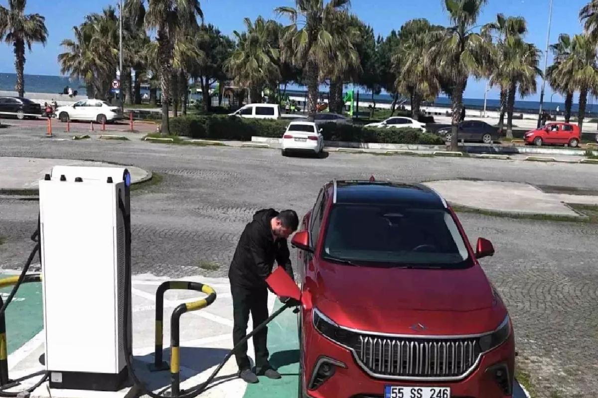 Samsun’da Elektrikli Araçlar için Hızlı Şarj İstasyonları Kuruldu