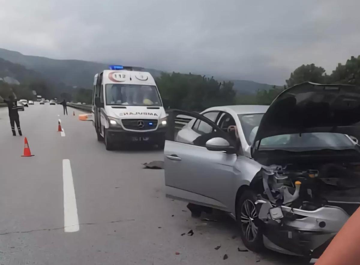 Sapanca’da Zincirleme Kaza: 3 Yaralı