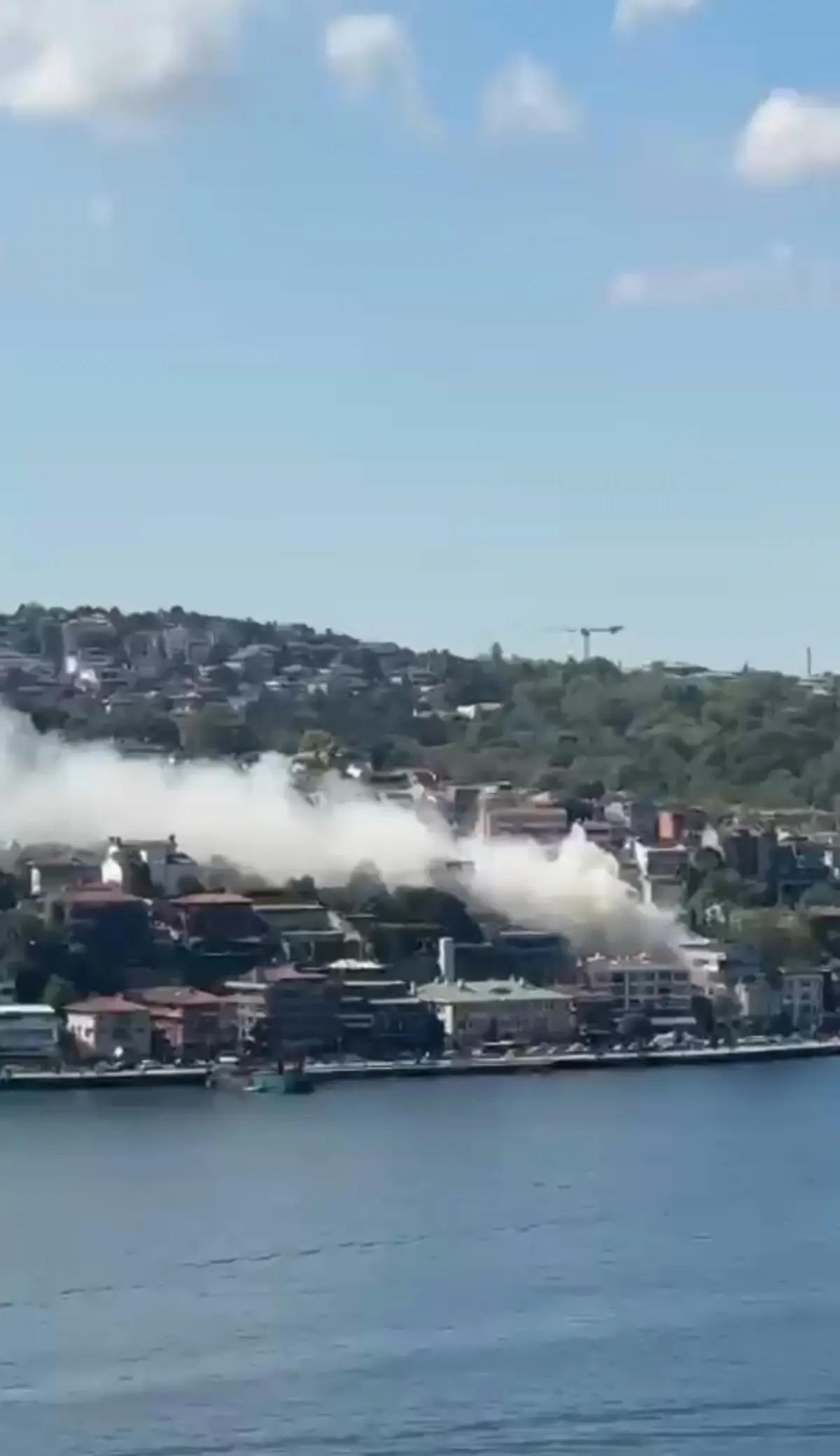 Sarıyer’de Ahşap Binada Yangın