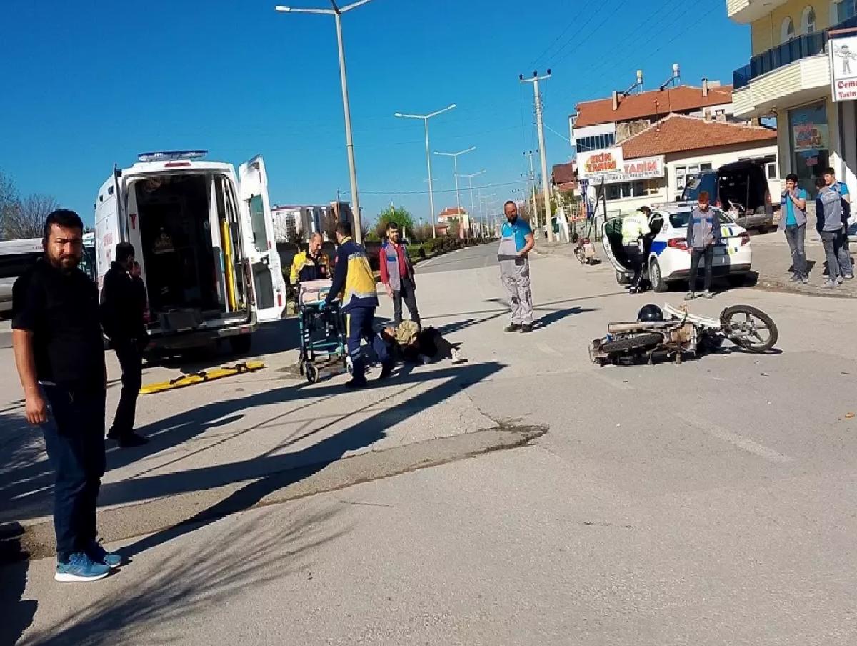 Şarkışla’da Motosiklet-Minibüs Çarpıştı