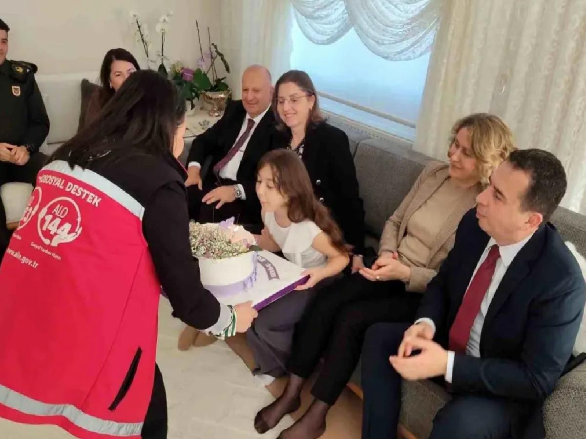 Şehit Astsubay Nejdet Aydoğdu’nun kızına doğum günü sürprizi
