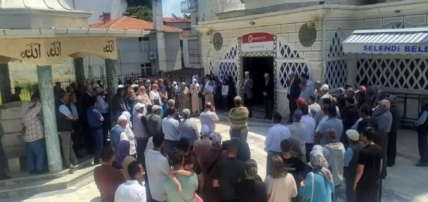 Selendi’den Hac kafilesi uğurlandı