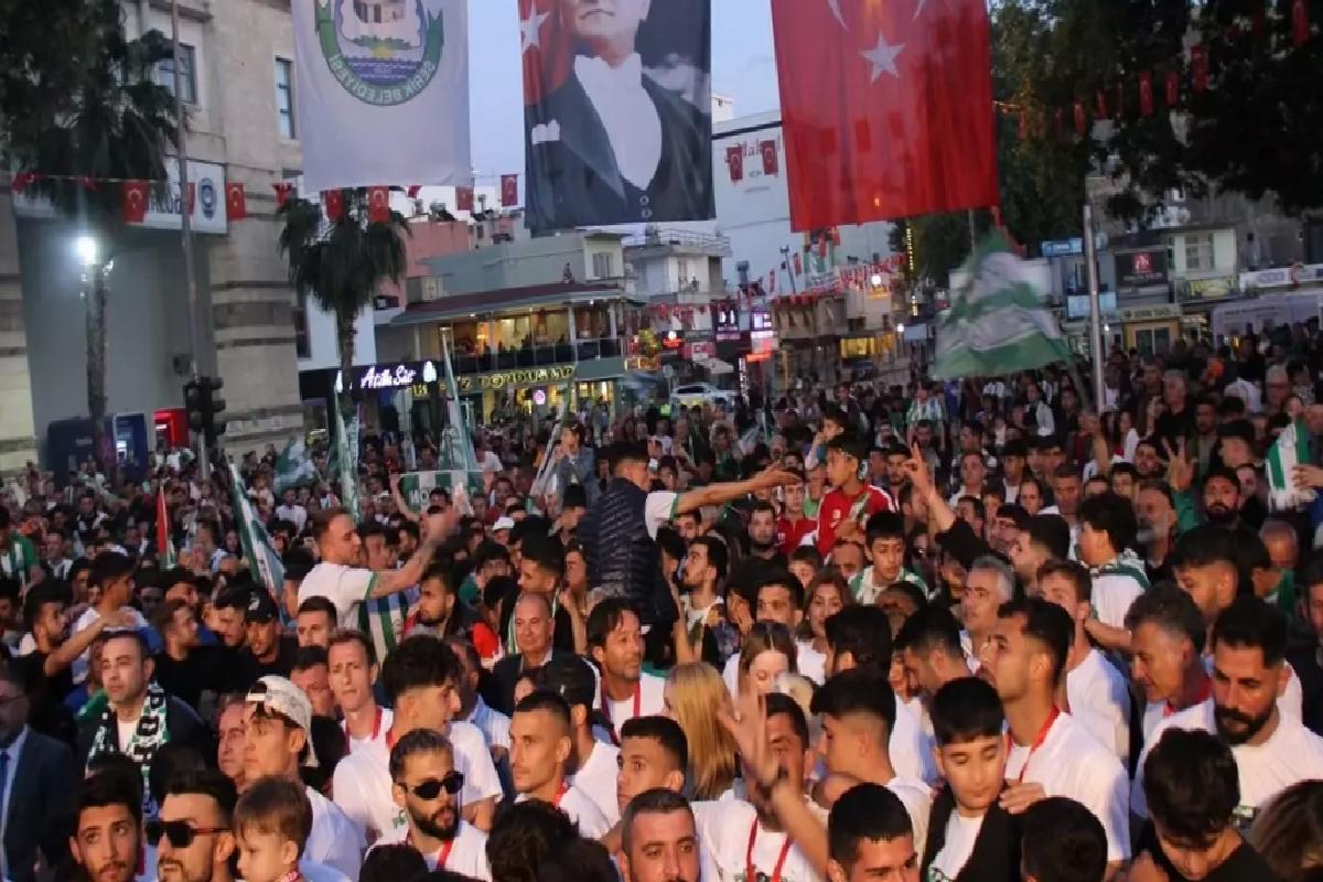 Serik Belediyespor 1. Lig’e Yükseldi
