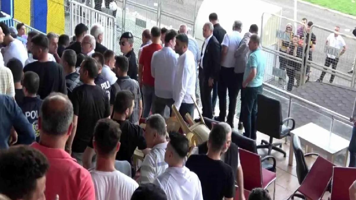 Siirt’te Play-off Maçında Olaylar Çıktı