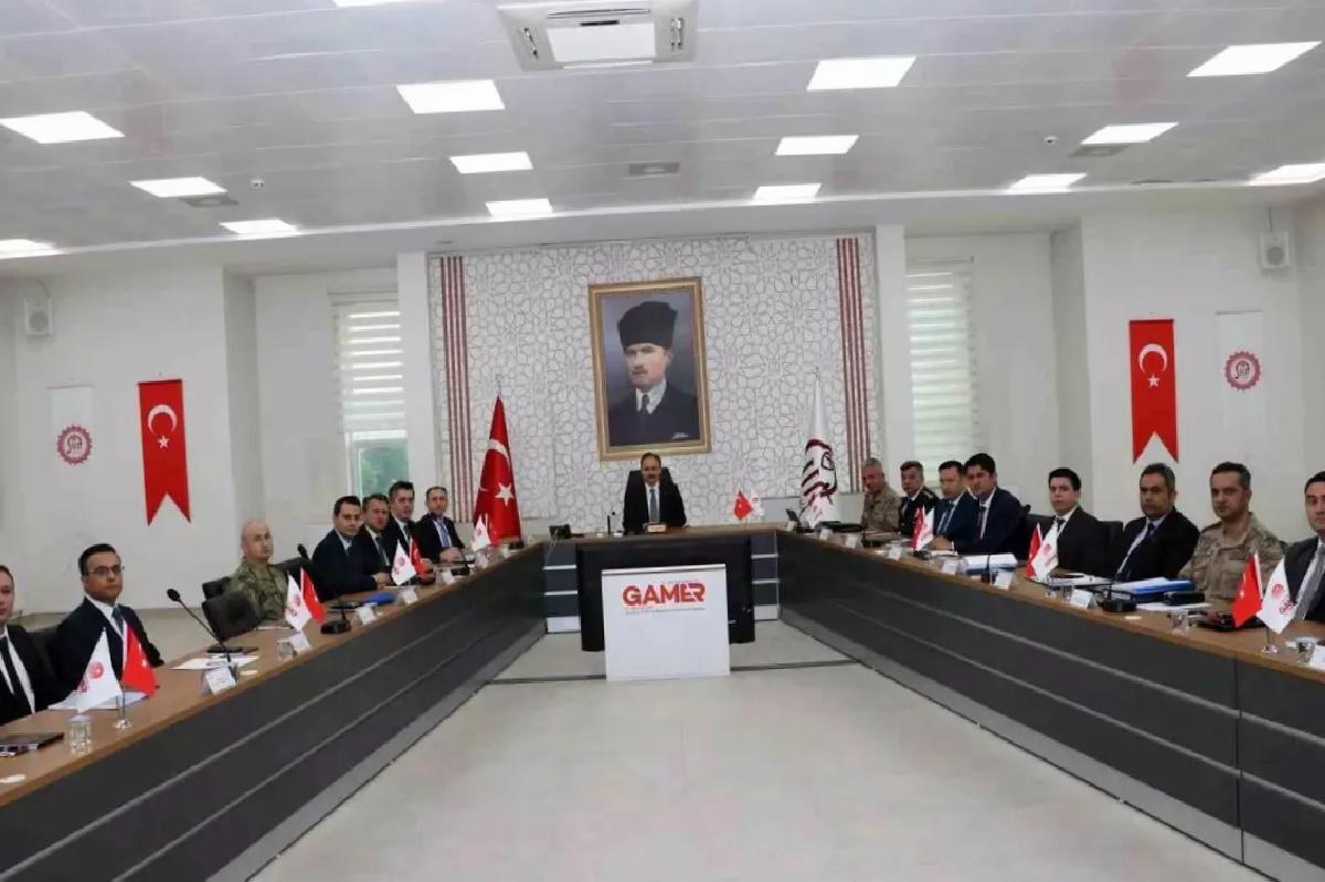 Siirt’te Terörle Mücadele Ve Güvenlik Toplantısı
