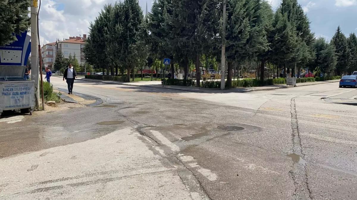 Sincan’da Minibüs ve Otomobil Çarpıştı: 9 Yaralı