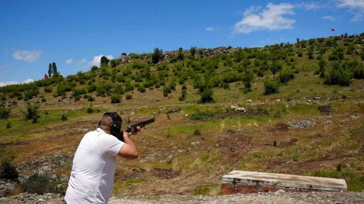 Sındırgı’da 7 Yıl Aradan Sonra Trap Atışları Etkinliği Düzenlendi