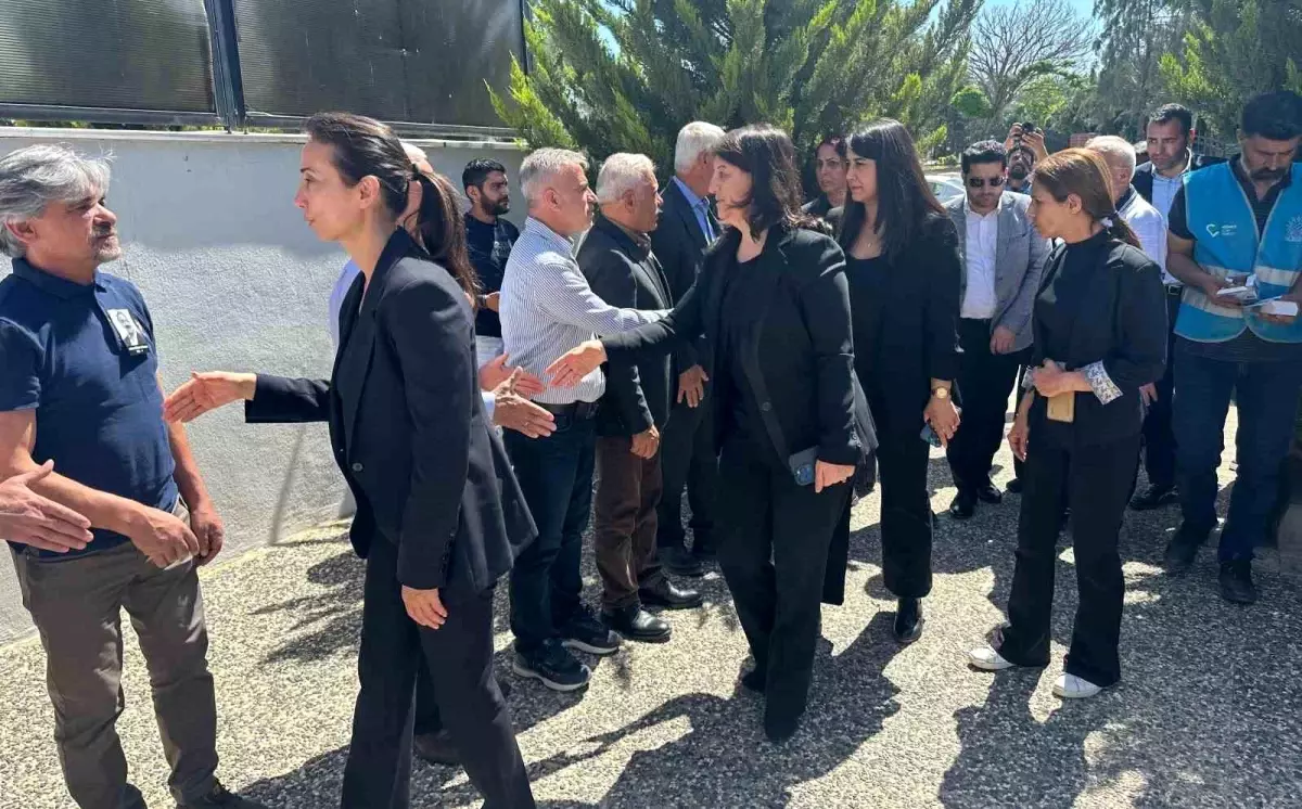 Sırrı Süreyya Önder İçin Taziye