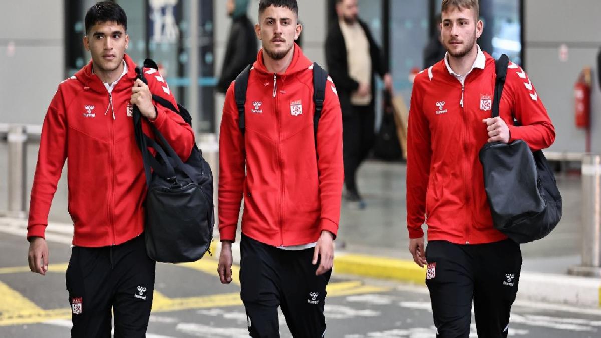 Sivasspor, Galatasaray maçı için İstanbul’da