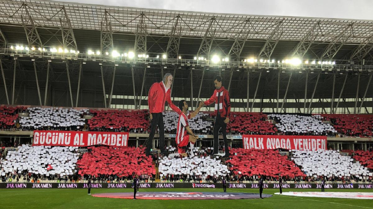 Sivasspor taraftarından Bodrum FK maçında koreografi