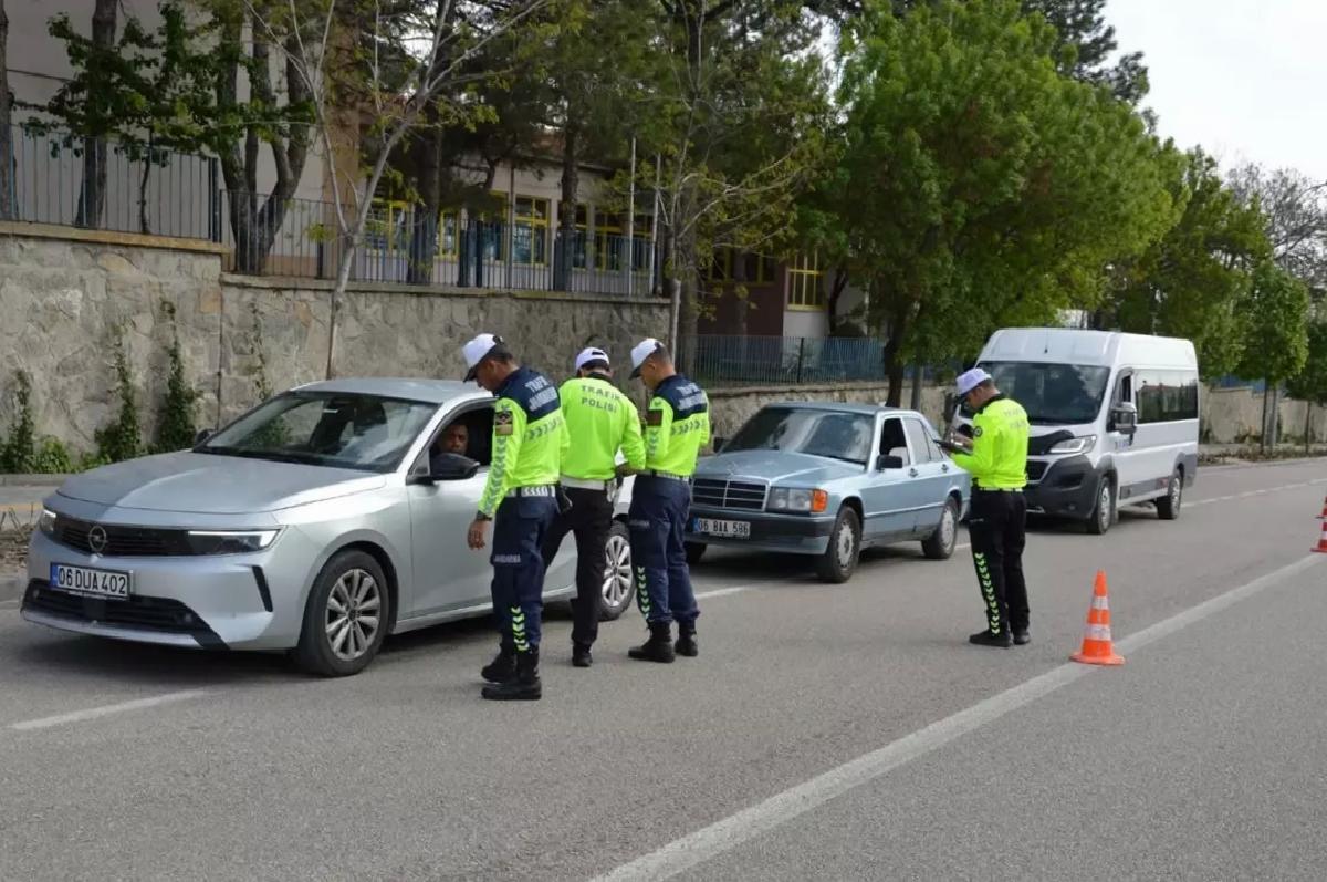 Sivrihisar’da Yaya Geçidi Farkındalık Etkinliği