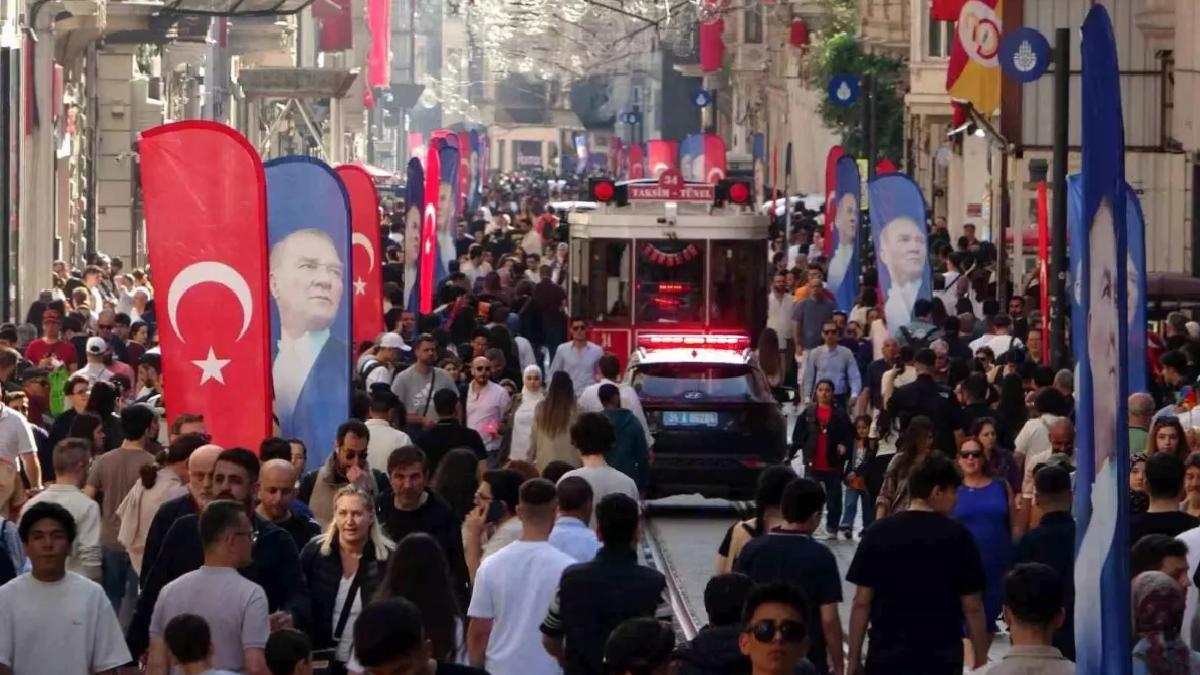 Taksim Meydanı, 19 Mayıs Bayramı’na Hazır