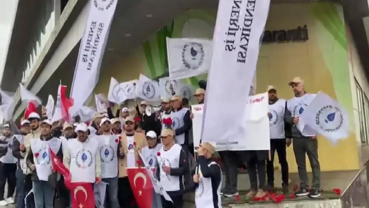 Taksim’de 1 Mayıs Çelenk Töreni