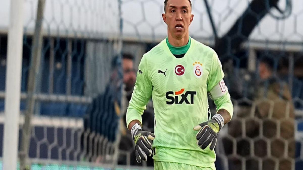 Tarihe geçti! Fernando Muslera, kupalara bir yenisini ekledi