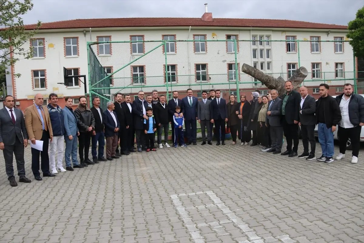 Taşova’ya Gençlik Merkezi ve Spor Salonu