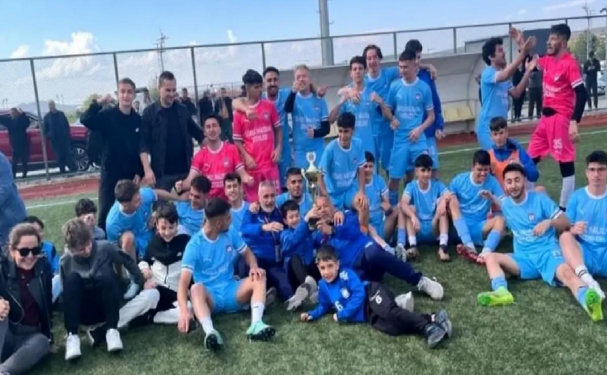 Tavşanlı Erdemspor Şampiyon Oldu
