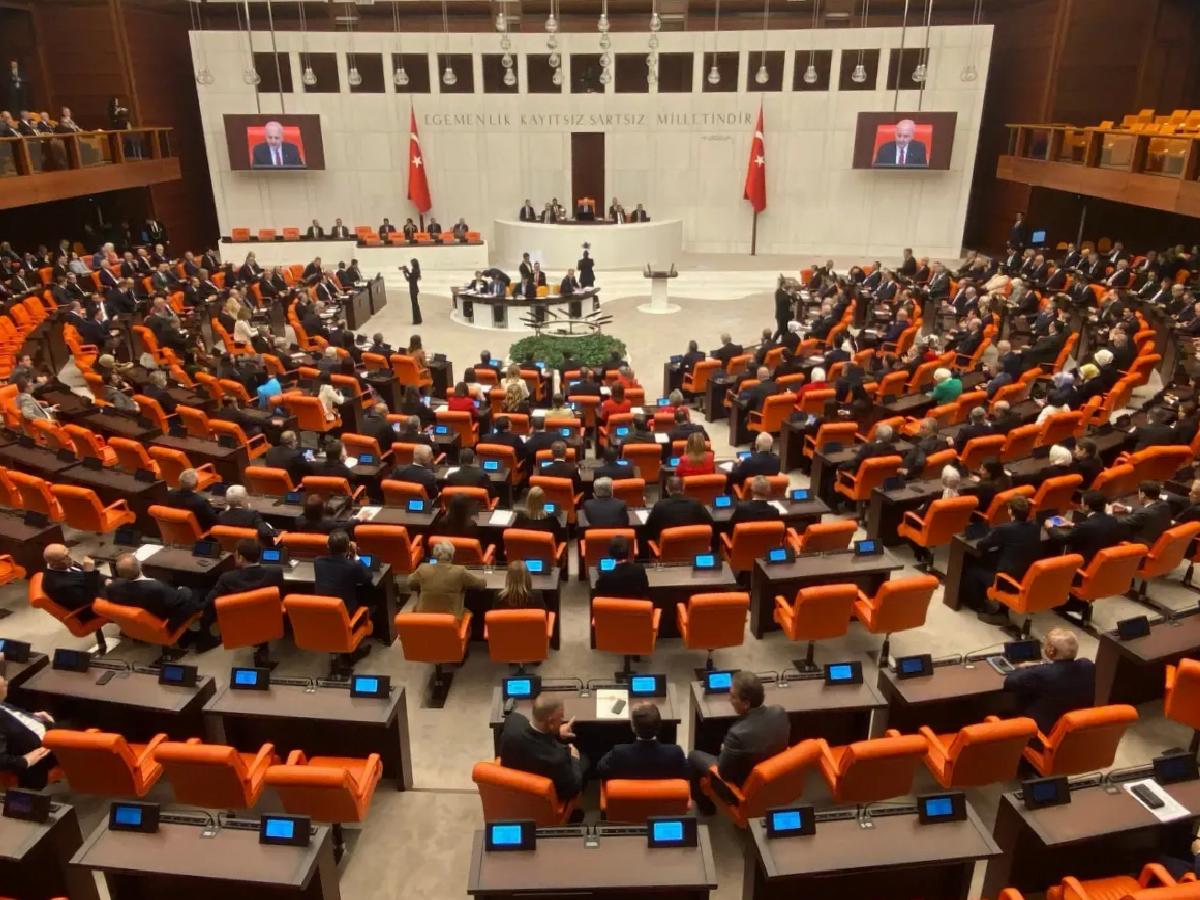 TBMM’de PKK’nın Silah Bırakma Kararı Görüşüldü