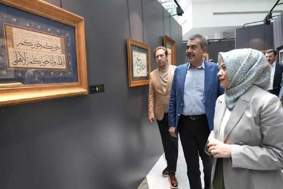 Tekin’den İslam Sanatları Fuarı’na Ziyaret