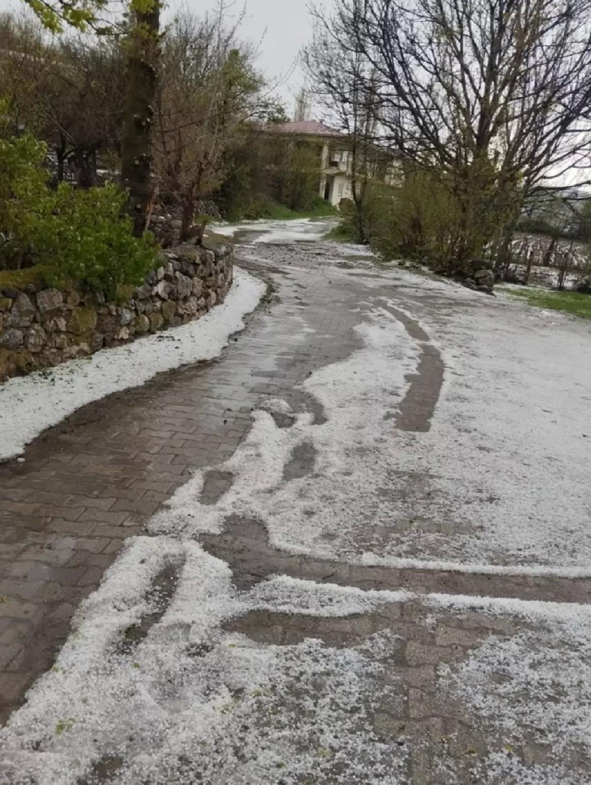 Tokat’ta Dolu Yağışı Hayatı Olumsuz Etkiledi