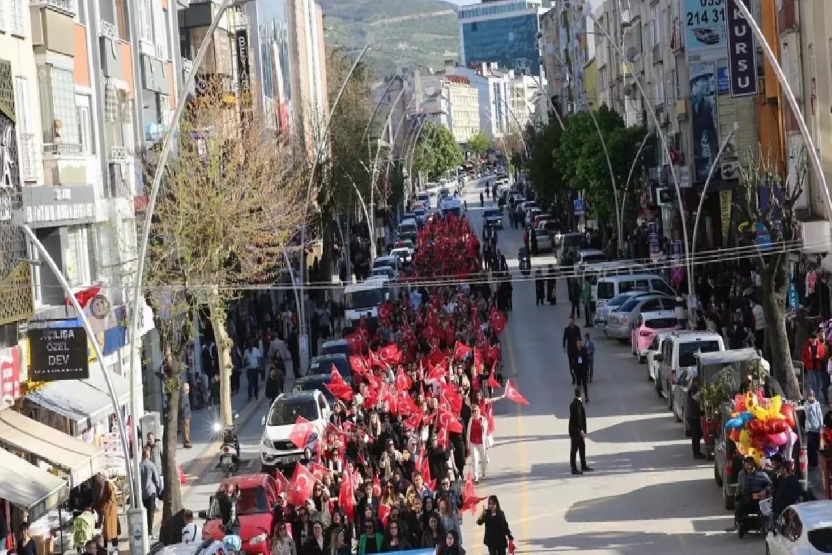 Tokat’ta Türkçülük Günü Yürüyüşü