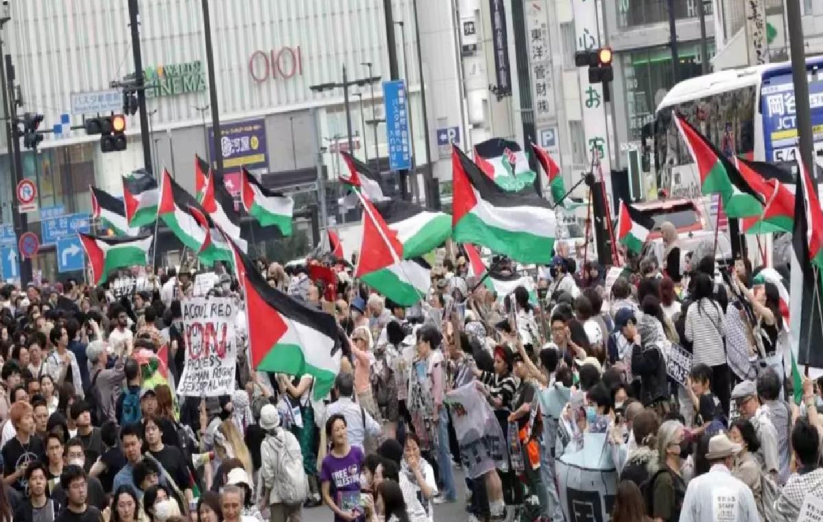 Tokyo’da Filistin Destekçisi Gösteri