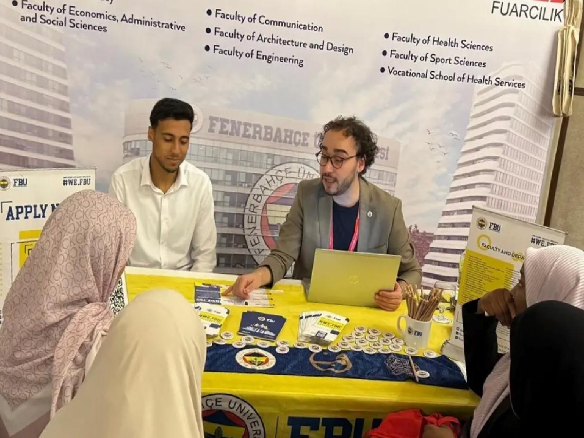 Trablus’ta Türk Üniversiteleri Fuarı yoğun ilgi gördü
