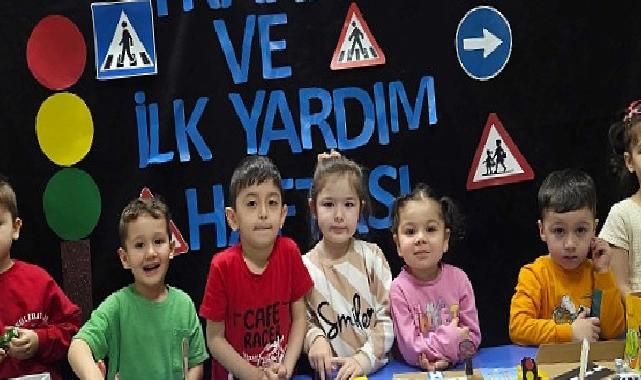 Trafik kurallarını eğlenerek öğrendiler