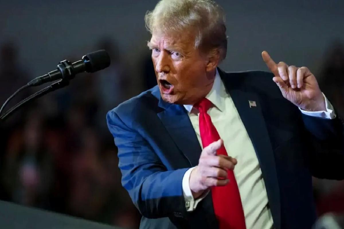 Trump, İran’dan petrol alan ülkelere yaptırım uygulanacağını açıkladı