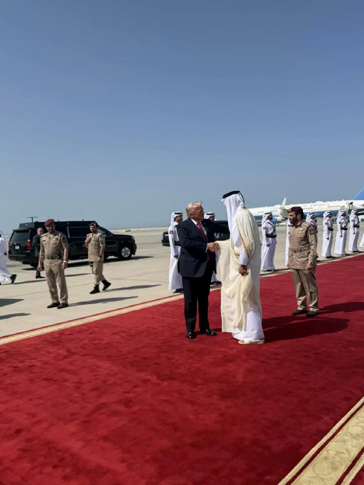 Trump Katar’a Ulaştı