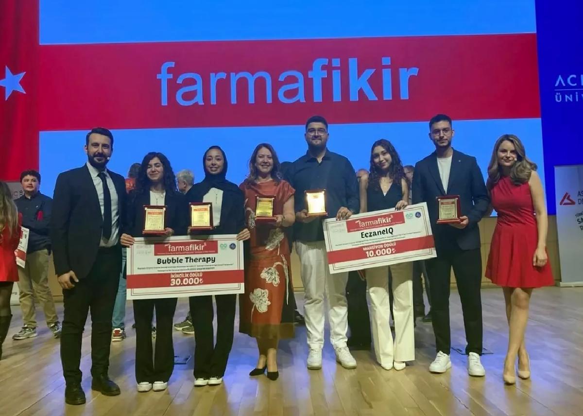 TÜ Eczacılık Fakültesi’ne Ödül