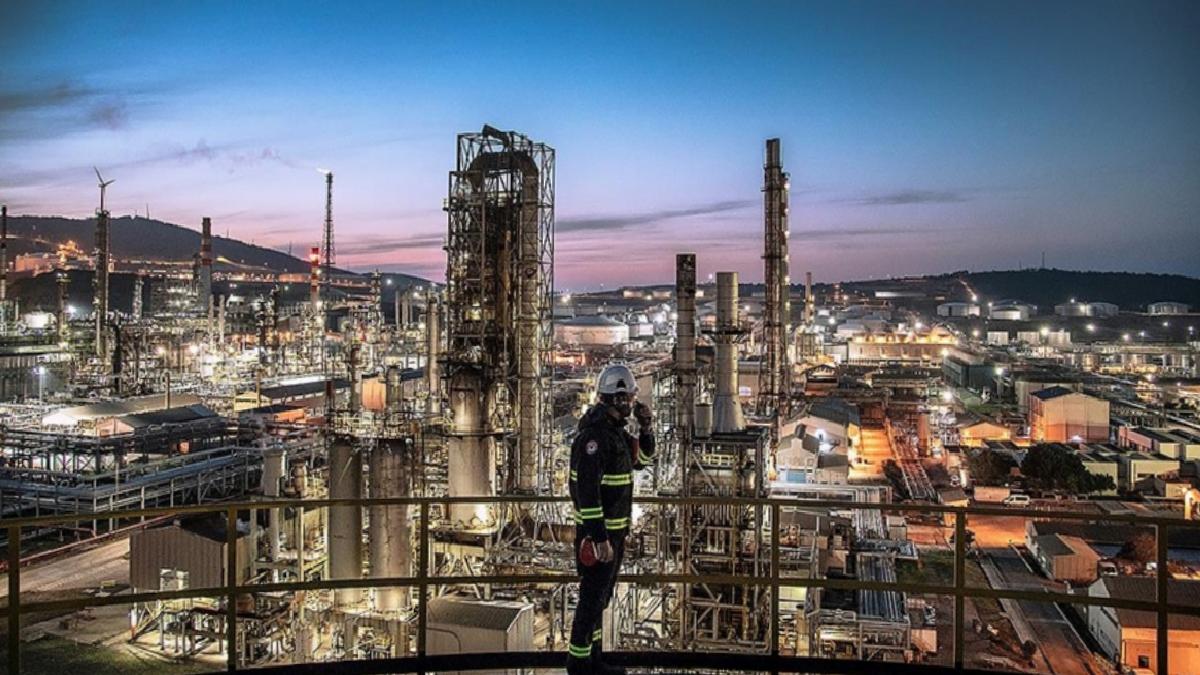 Tüpraş, Petrol-İş Sendikası ile 3 yıllık toplu iş sözleşmesi imzaladı