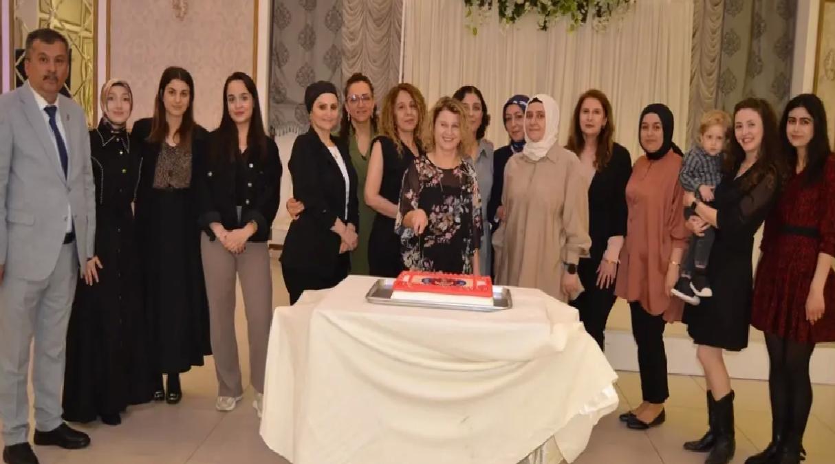 Türk Sağlık-Sen Boyabat’ta Ebeler Günü ve Hemşireler Haftasını kutladı