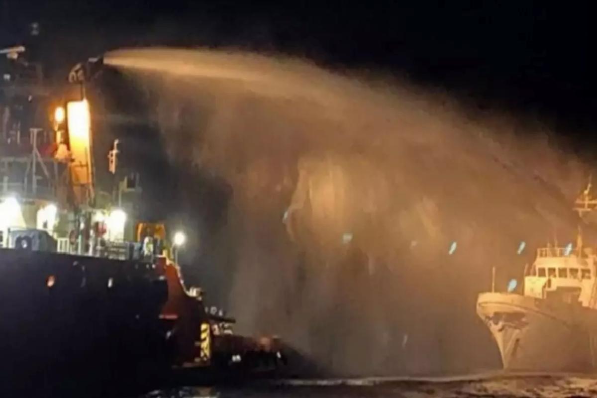 Türk vatandaşlarının da bulunduğu gemiye Malta açıklarında İHA saldırısı
