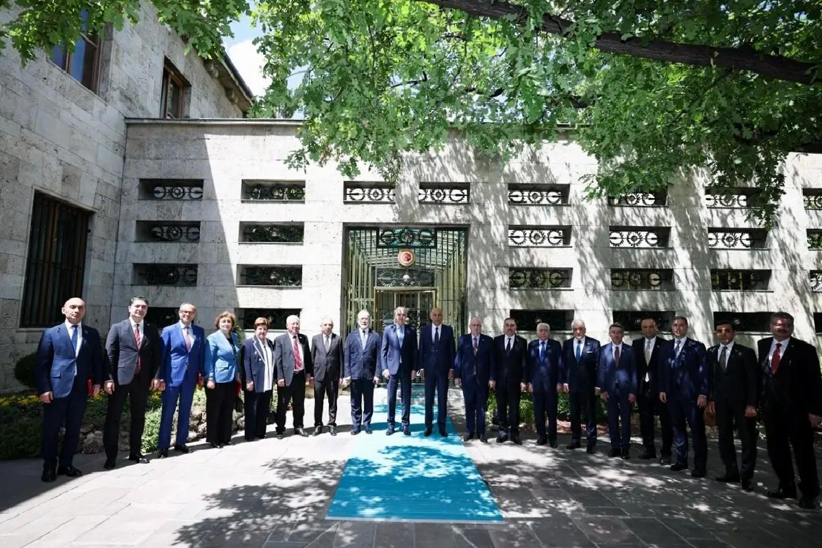Türkiye-Azerbaycan İlişkileri Güçleniyor
