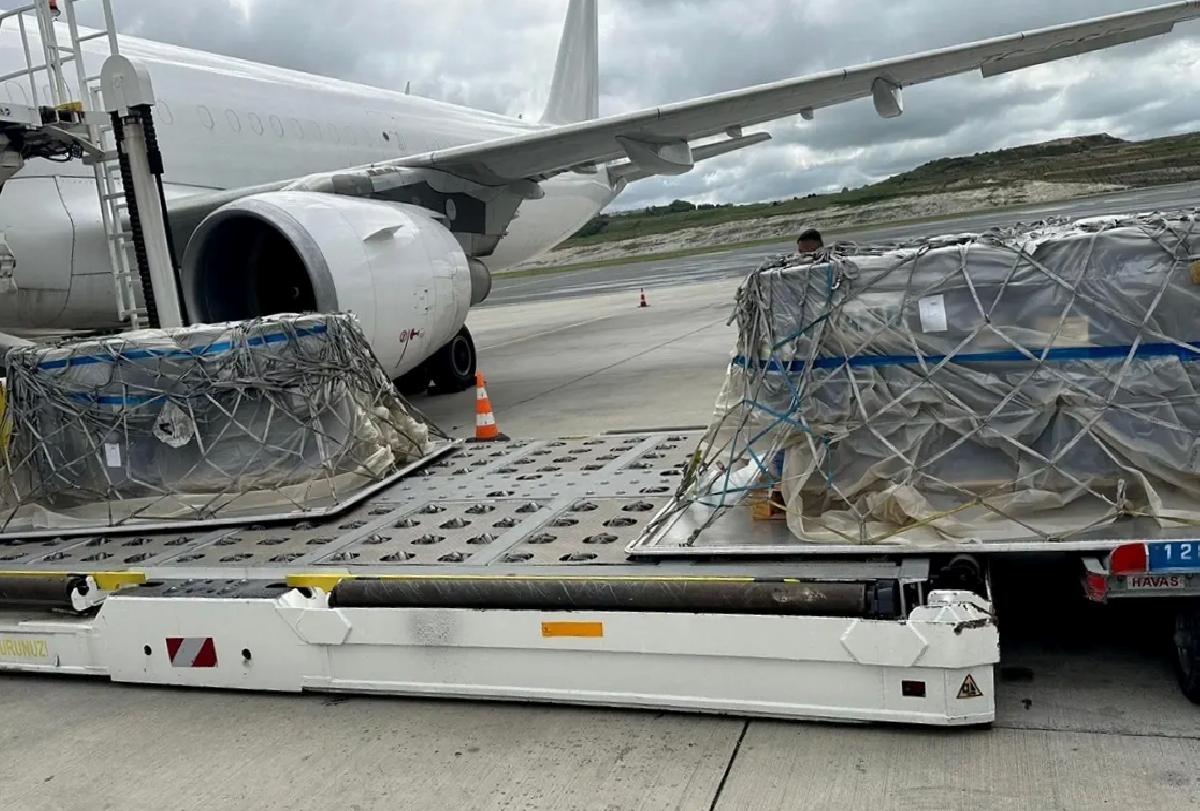 Türkiye, Port Sudan’daki Yangın İçin Destek Gönderiyor