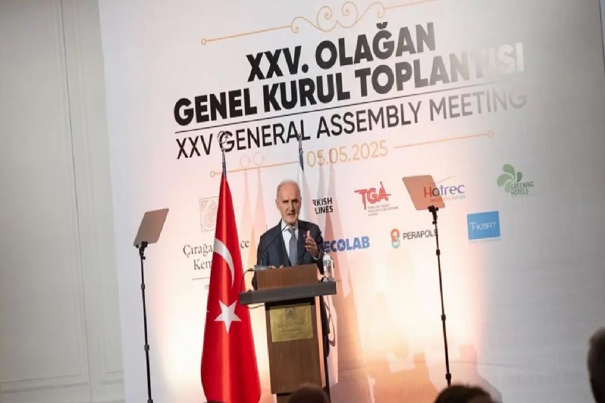 TÜROB Genel Kurulu’nda Müberra Eresin yeniden başkan seçildi
