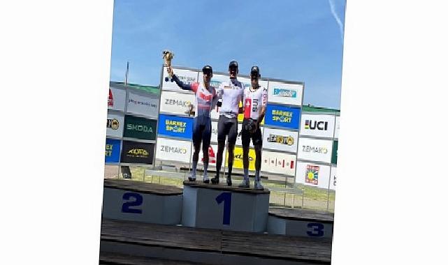 UCI Pist Yarışlarında Büyükşehirli Sporcular Türkiye’yi Gururlandırdı